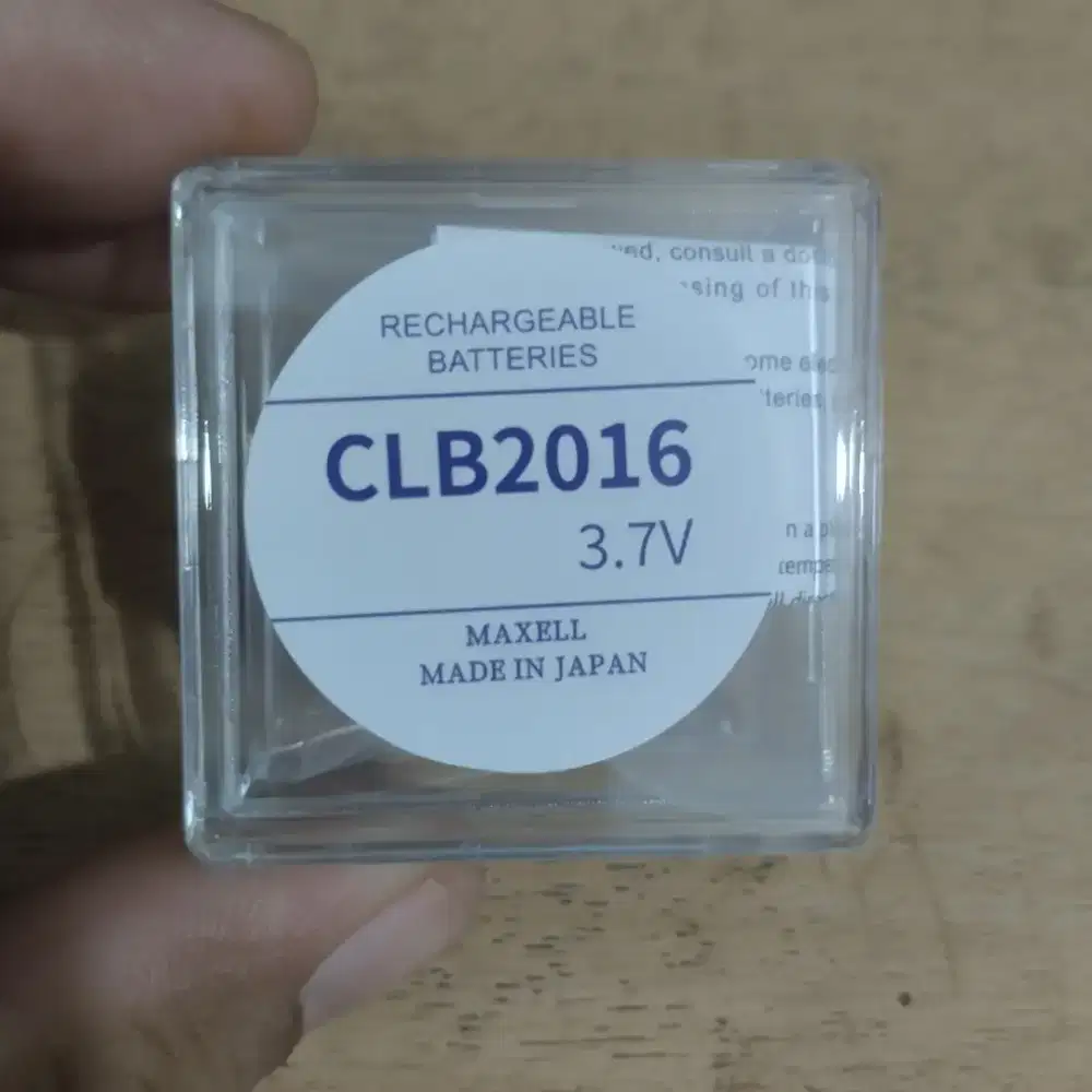 Baterai tough solar CLB2016 maxell japan