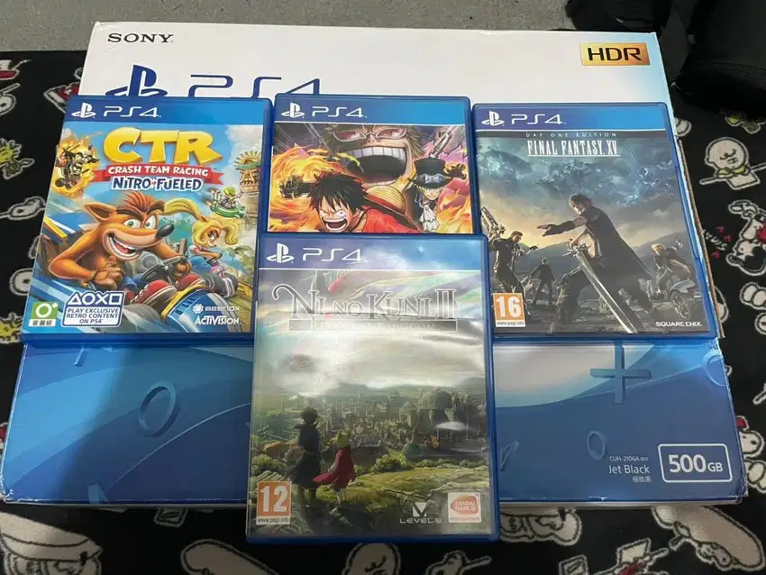 PS4 like new bundle 4 game
