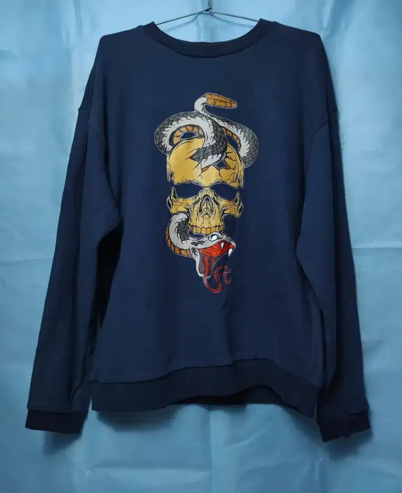 CREWNECK RATTLE SNAKE SKULL NAVY