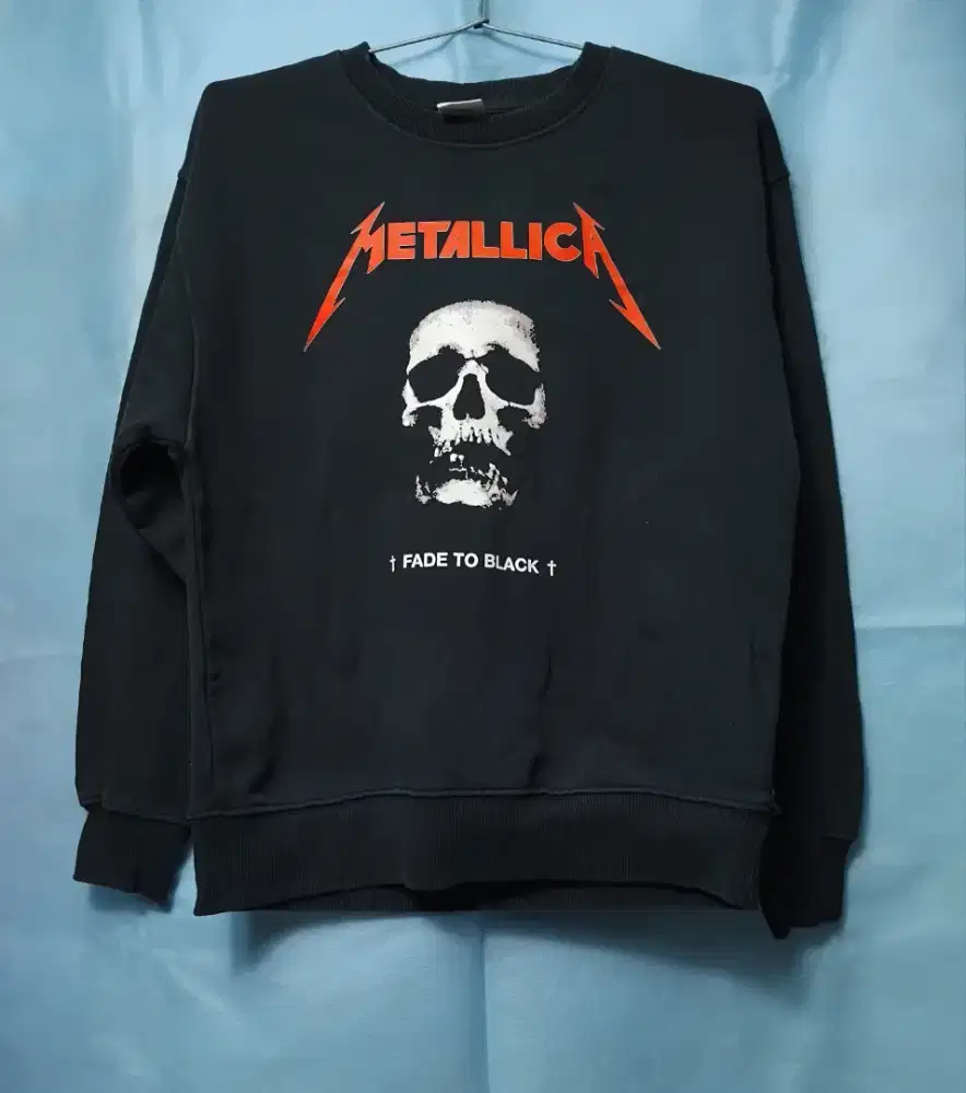 CREWNECK ZARA METALLICA FADE TO BLACK