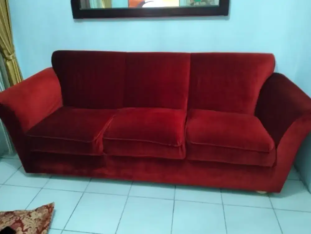 Sofa merah 3 seat