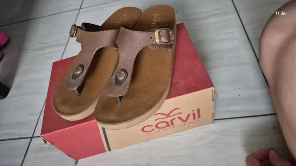 Sendal CARVILE sz 38