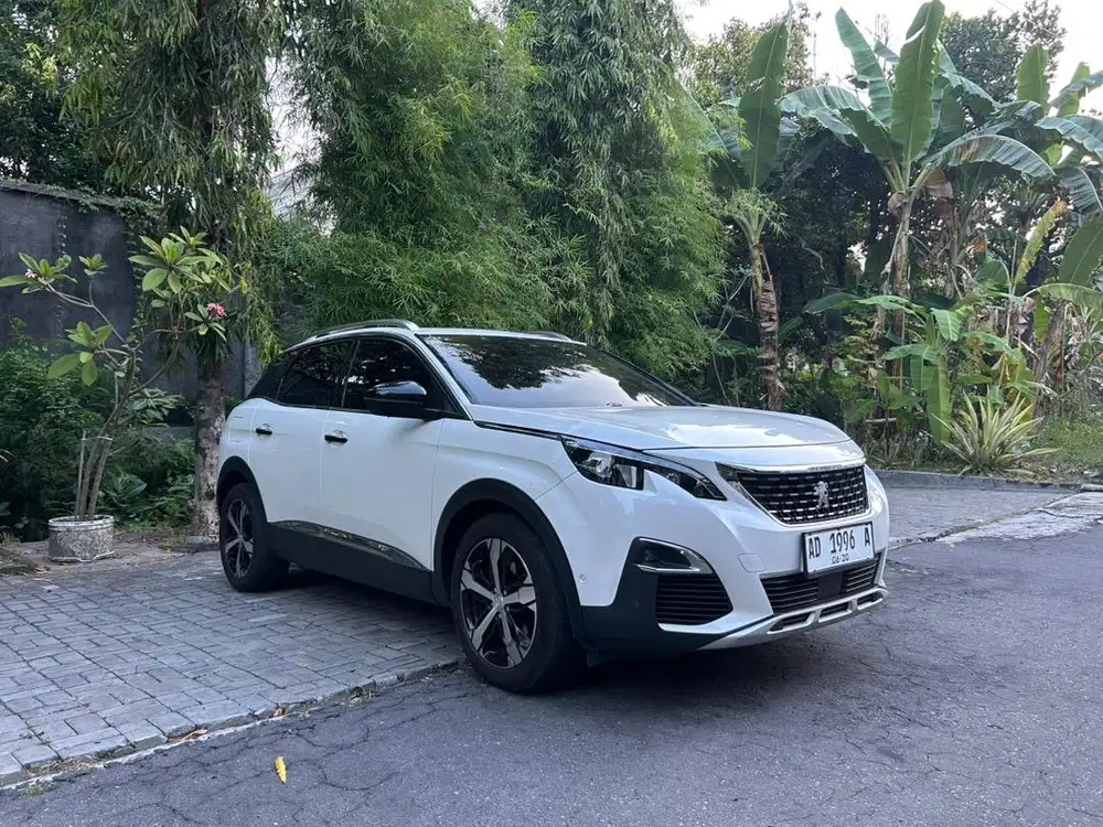 Jual Santai 2020 Peugeot 3008 Allure, tangan pertama, perawatan extra