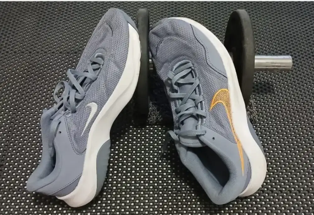 Sepatu NIKE ORIGINAL ukuran size 45.