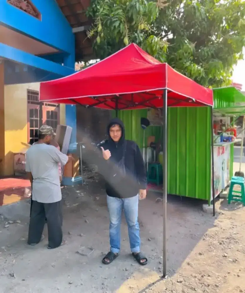 Tenda lipat untuk promosi dan jualan
