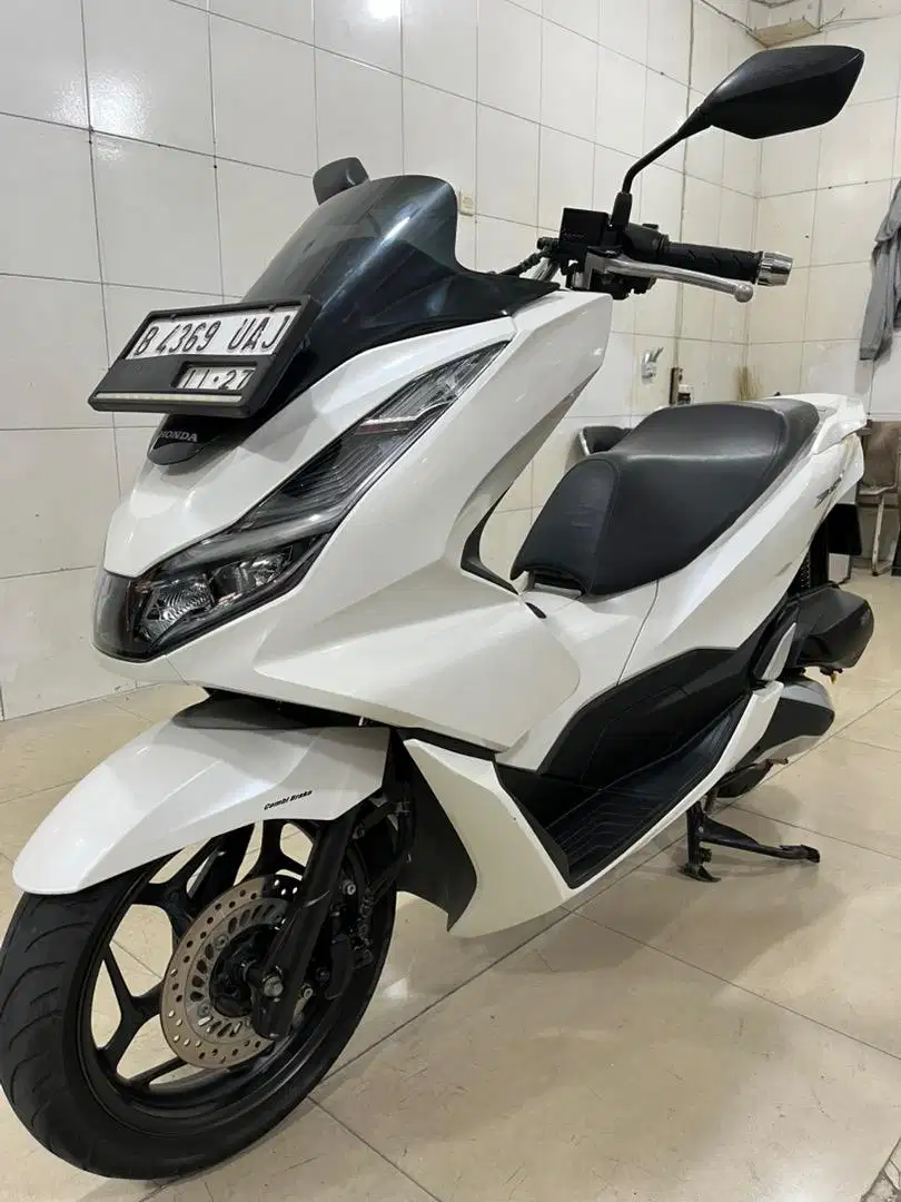 PCX 160 2022 CBS GRESS BAGUS BODY MULUS REMOTE LENGKAP PLAT B DKI