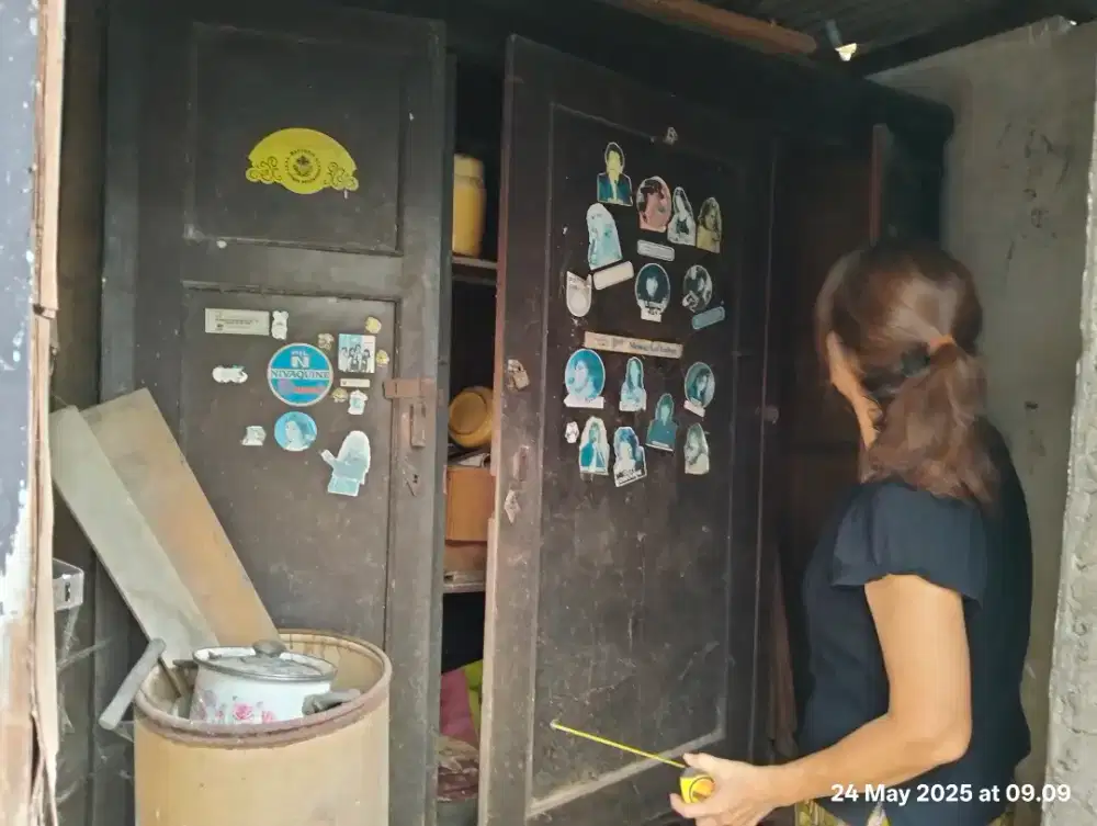 Lemari jati besar kayu tunggal