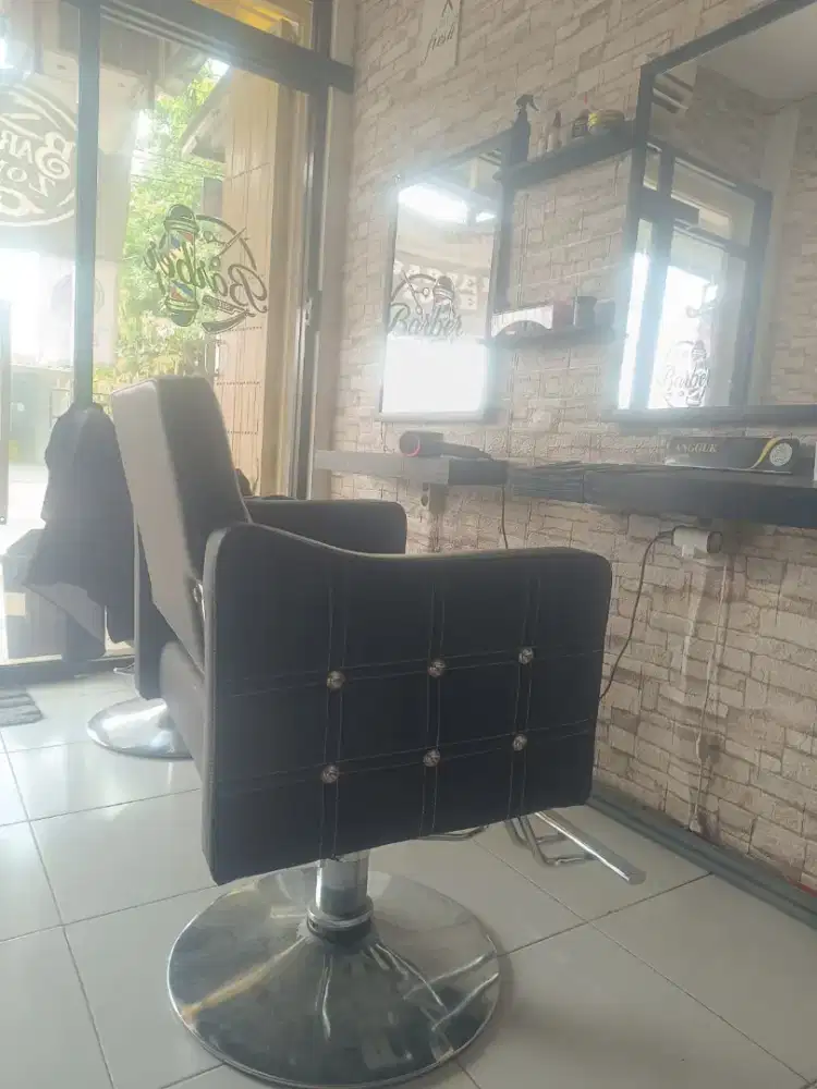 Kursi Barber/ salon , meja , kaca pangkas rambut