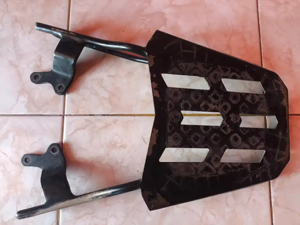 Bismillah dijual braket motor Honda all New cb 150r