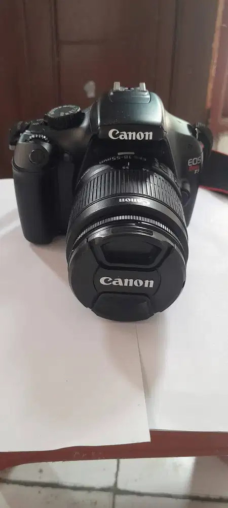 DIJUAL CAMERA CANON EOS REBEL T3 SEPERTI BARU