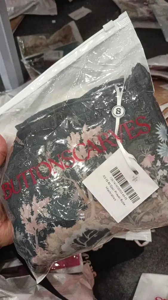 Buttonscarves Mukena Al Qasr Prayer Robe Mashrabiya