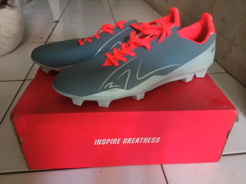 sepatu bola/mini soccer