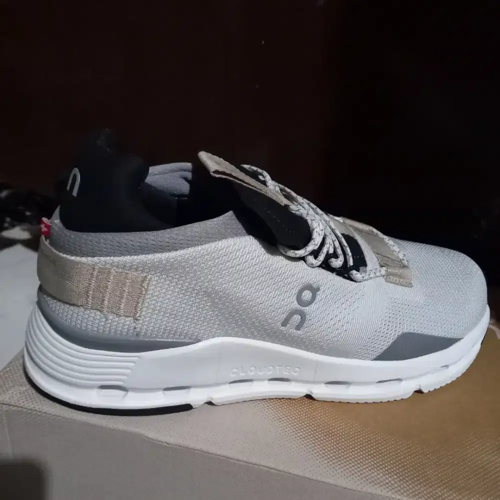 On Cloud Running, Fashion Unisex