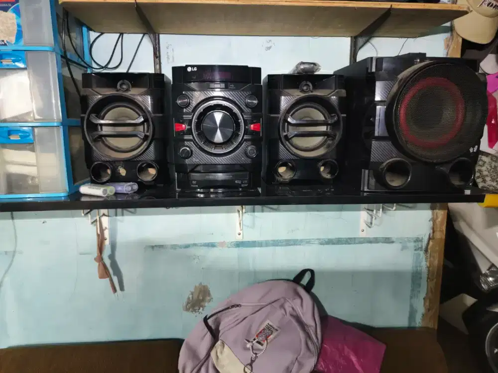 LG MINI HIFI DM5660K