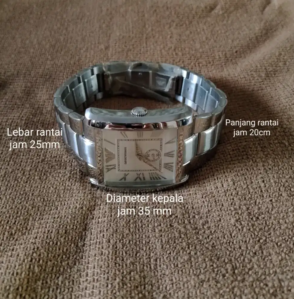Jam tangan Emperio Armani