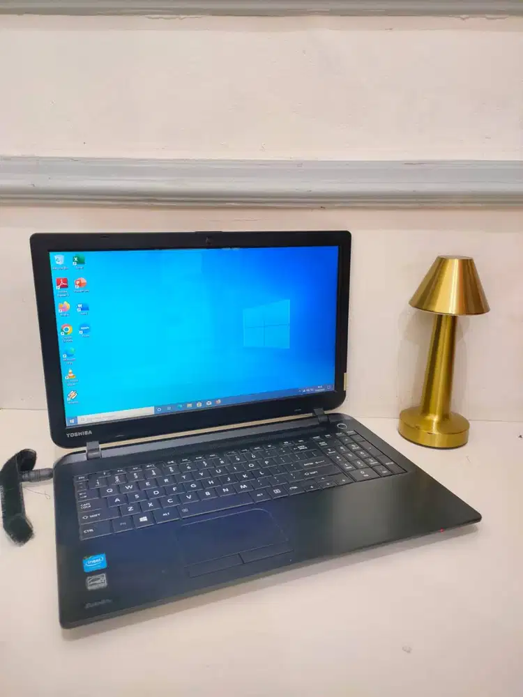 LAPTOP TOSHIBA SATELLITE C55-B5101 INTEL CELERON N2840 ALL NORMAL