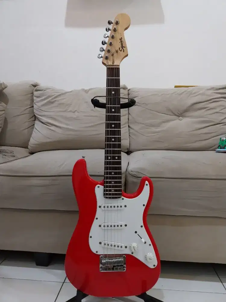 Gitar squier by fender mini original