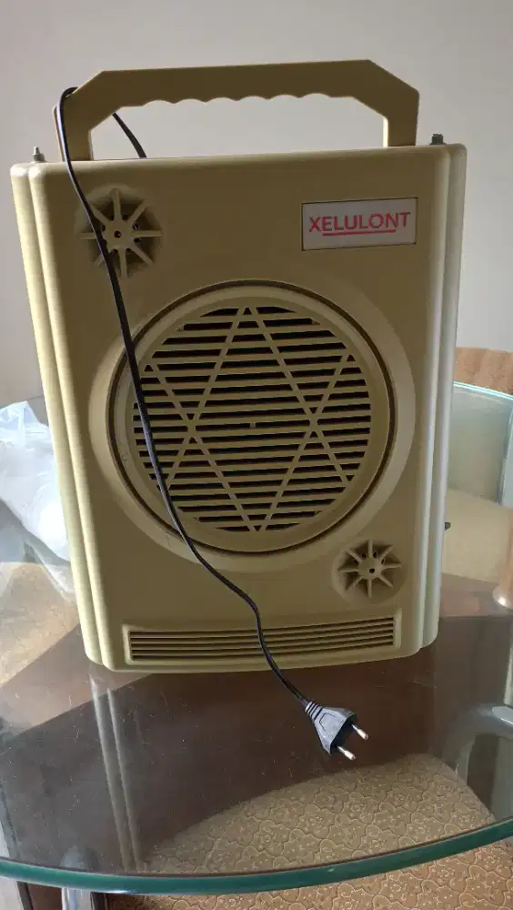 Xelulont Toa Mic dan kaset player