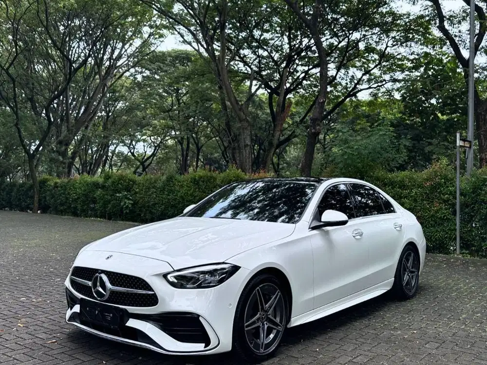 (Fresh Like New) Mercedes Benz C300 2022 AMG Line W206