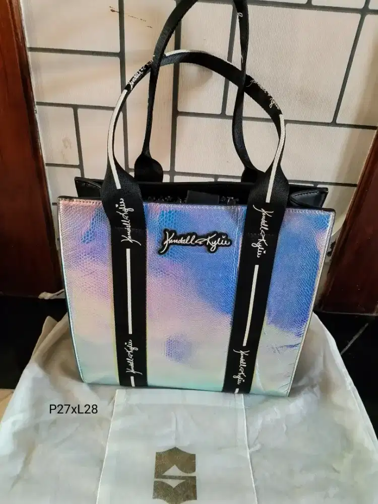 Tote bag hologram
