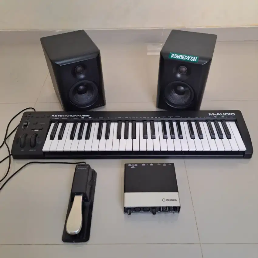 Home Recording : Midi Controller, Audio Interface, Speaker Monitor