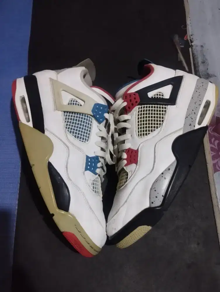 Sepatu Nike retro 4 WHAT SE