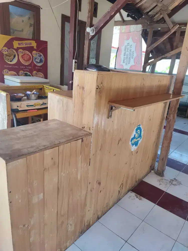 Booth leter L ( nego)