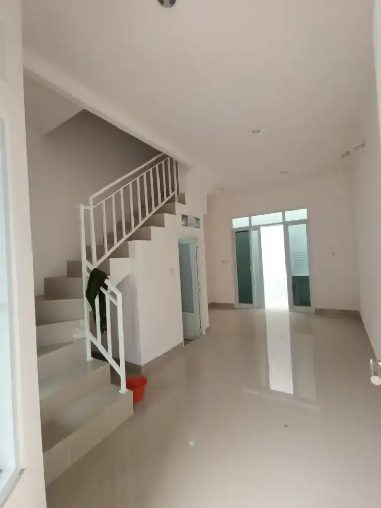 Di Jual Rumah Lagura Cempaka Putih Dekat Kuliner Taman Solo Jak-pus