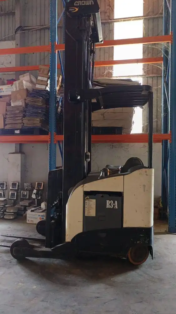 Jual Forklift Crown RR 5700 Series