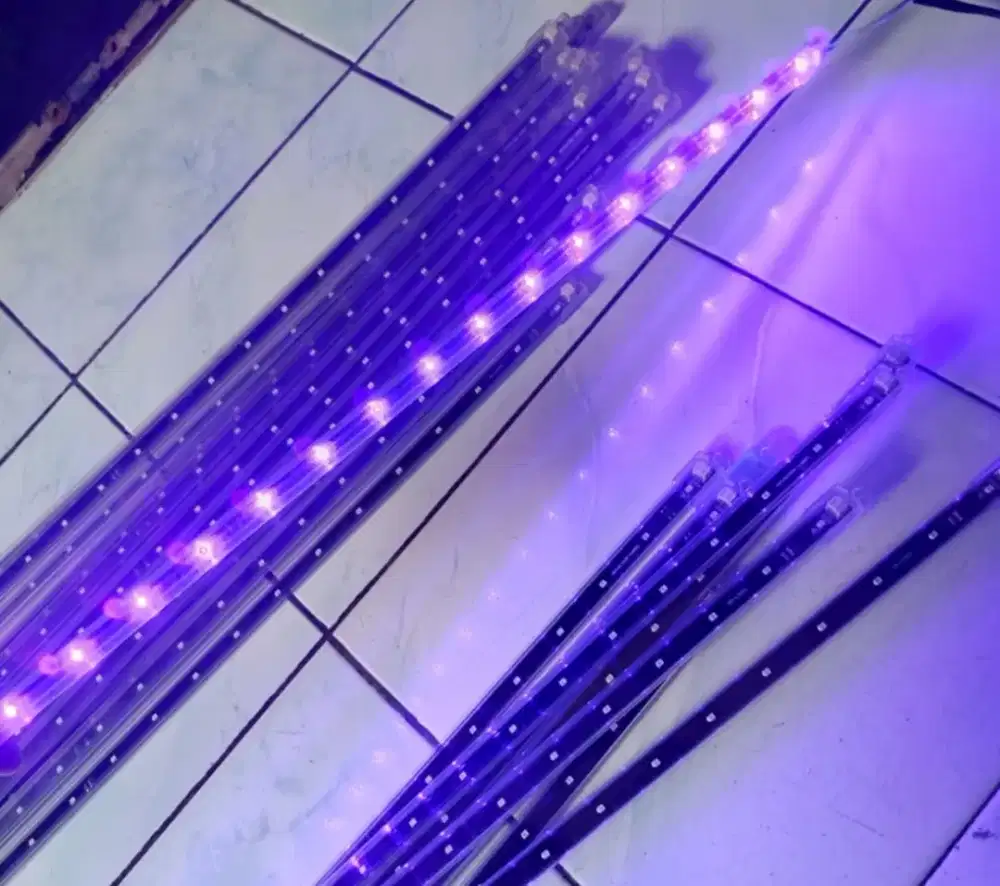Lampu led hard strip 80 cm warna ungu dengan sinar uv