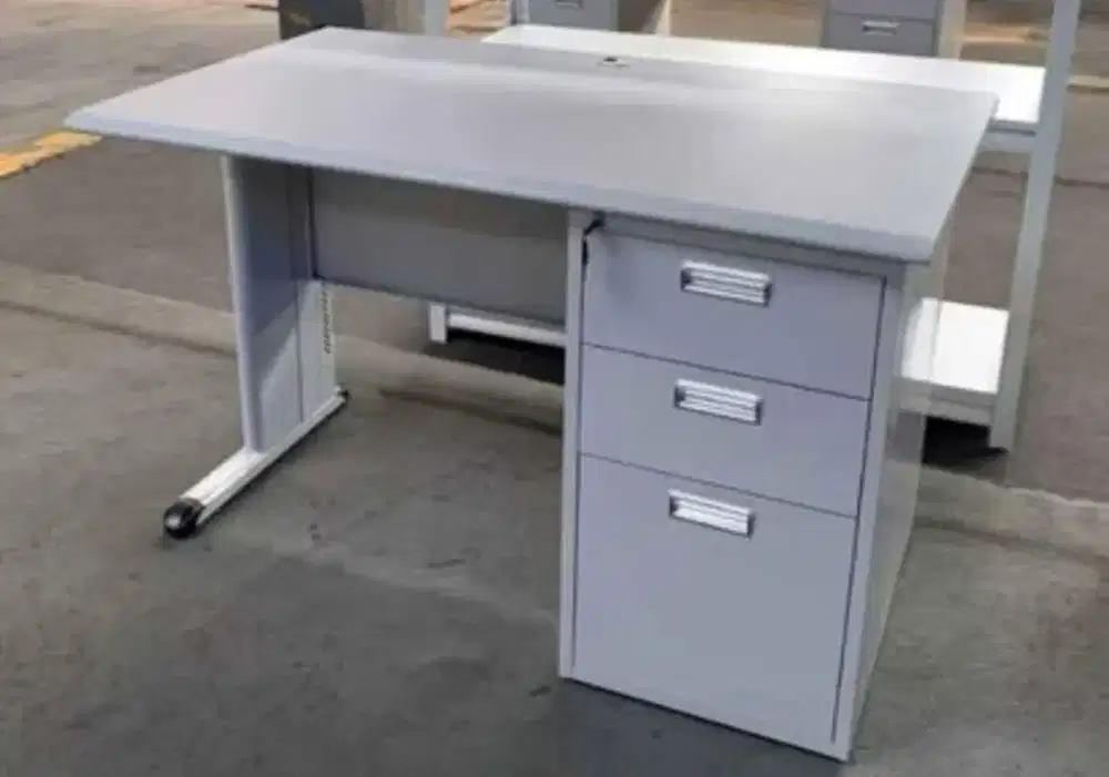 Meja Kantor Importa OD-3D BT