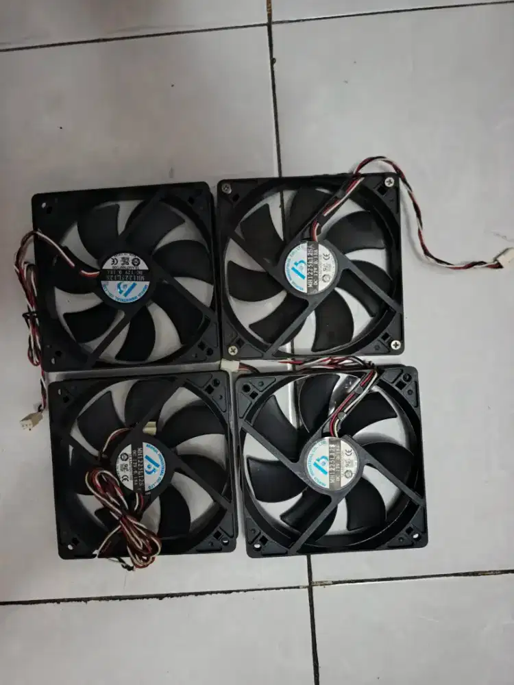 Kipas Pendingin PC / Cooling Fan 12V 12cm Xinhua MH1225L12S - 4 pcs