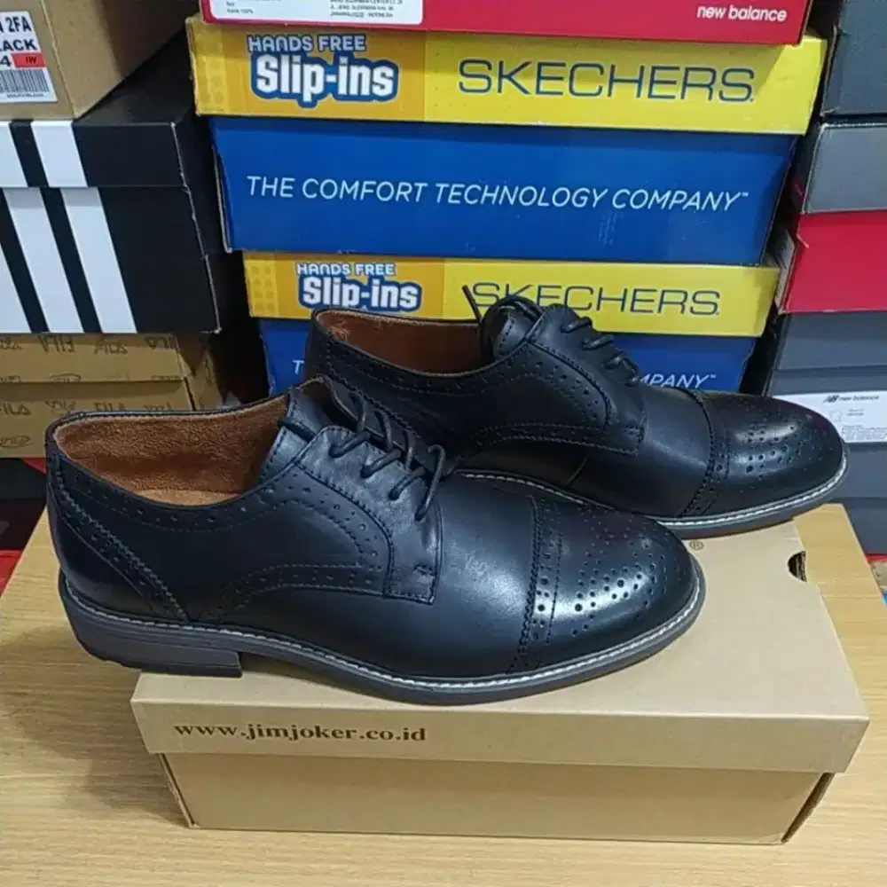 Sepatu kulit jim joker