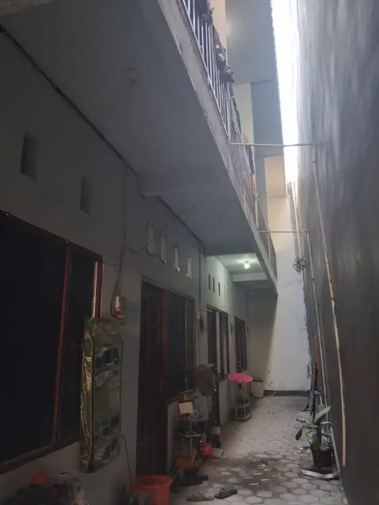 DIKONTRAKKAN RUMAH PETAK