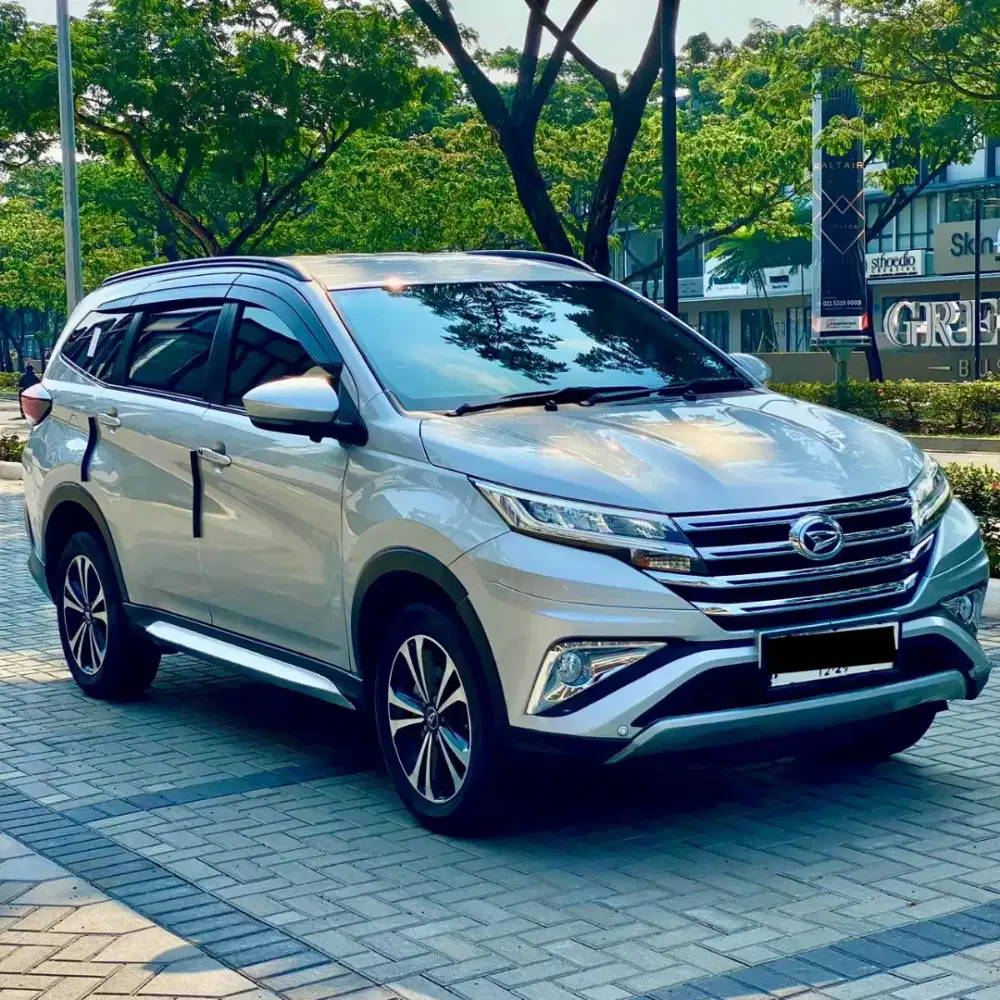 Terios R deluxe 2019 at low km