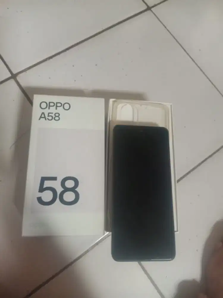 Oppo a58 6/128 masih komplit tinggal pke