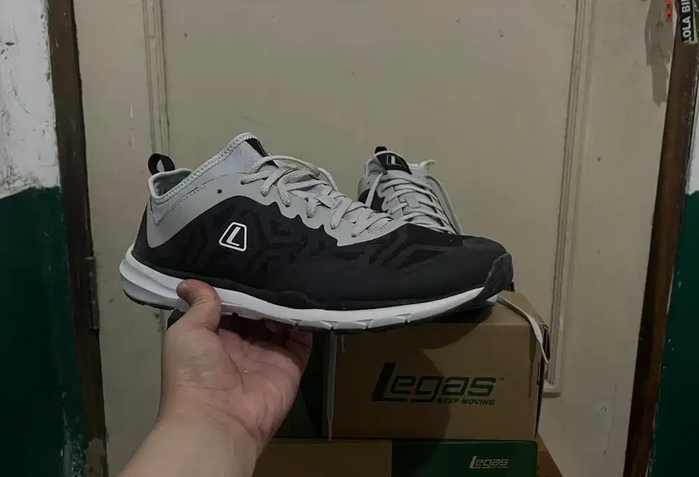 Sepatu League Tr uk 46 (30cm) New