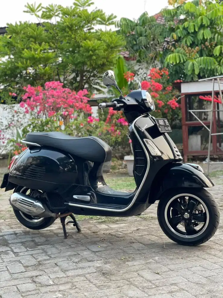 Vespa GTS 150 4V IGet Facelift 2021