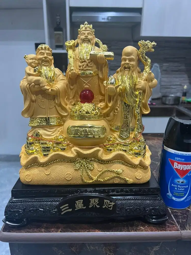 Patung dewa fu lu shou