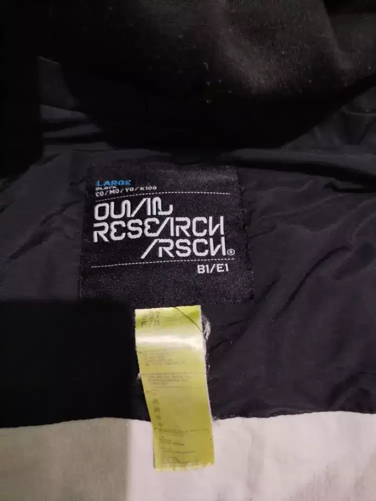 Jaket Ouval Research