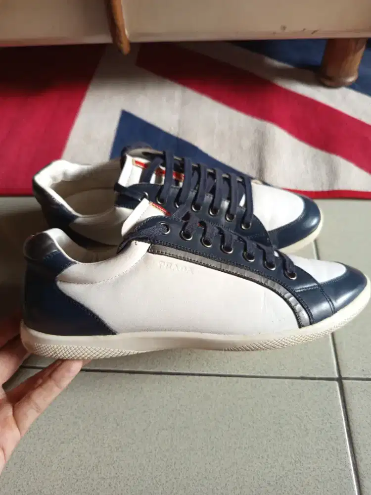 Sepatu prada original