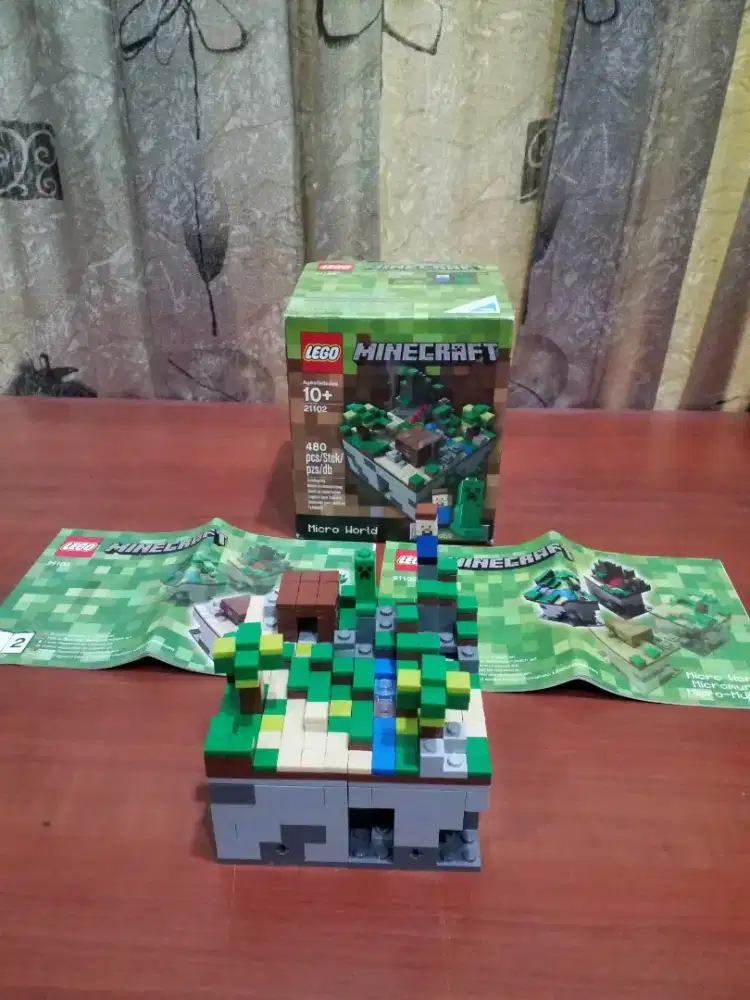 Lego Minecraft - 21102 - micro world the overworld