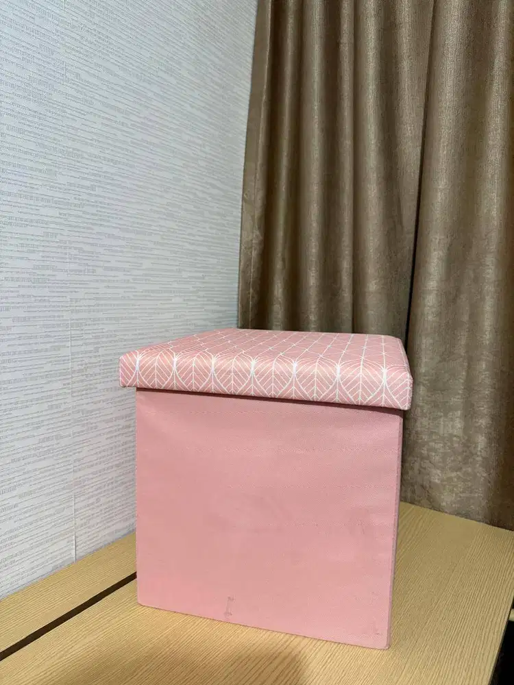 Second Like New Kotak Penyimpanan Stora Box Bangku Penyimpanan Serba G