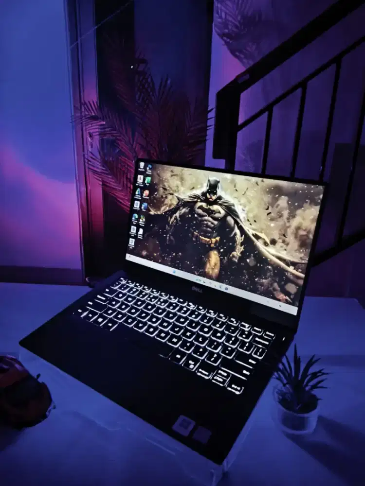 [TOUCHSCREEN 3K] Laptop Super slim Dell Xps 13 Kabylake Ram 8Gb Murah