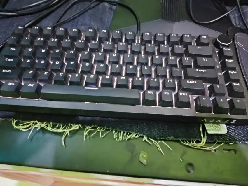 Dijual keyboard ajazz ak820 + mouse sades kyu ryunix pro mx1
