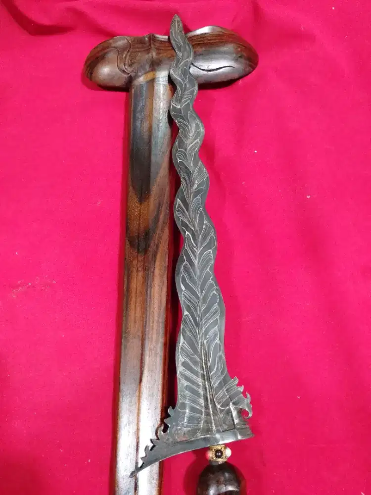 Keris Parungsari Pamor Ron Genduru