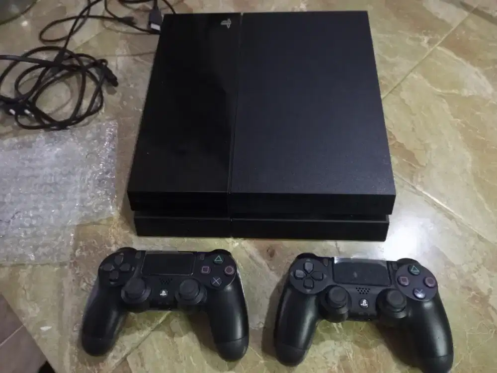 PS 4 Playstation 4 mulus dan 2 stick