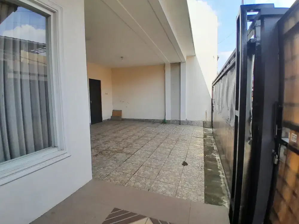 Disewakan Rumah 2lt Posisi Hook Dekat Dengan Galaxy Bekasi