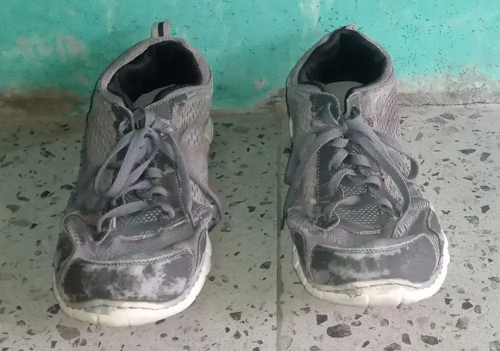 Sepatu Diadora Cantik