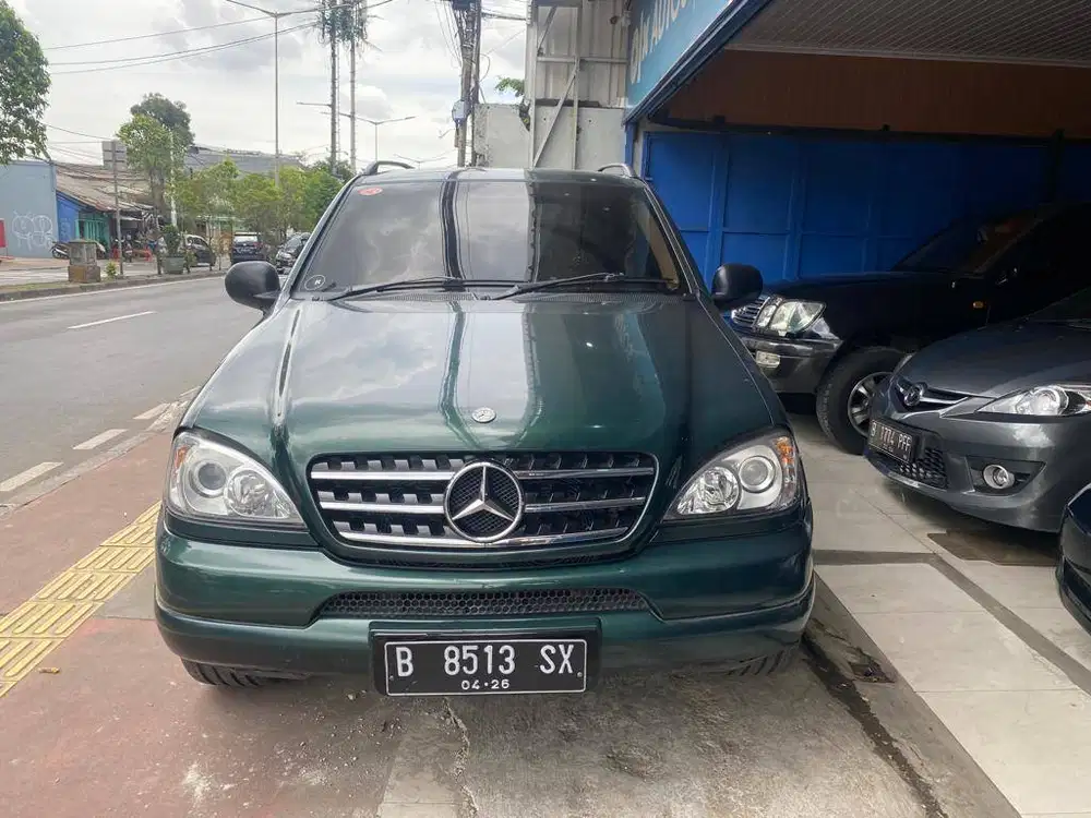 Mercy ML 320 2001 dark green AT km 129rb on going Bekas
